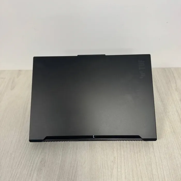 Ігровий ноутбук Asus TUF A16 FA617NT Advantage Edition / 16" (1920x1200) IPS / AMD Ryzen 7 7735HS (8 (16) ядер по 3,2 - 4,75 ГГц) / 16 ГБ DDR5 / 512 ГБ SSD NVMe / AMD Radeon RX 7700S, 8 ГБ GDDR6, 128-біт / Веб-камера б/в - зображення 8