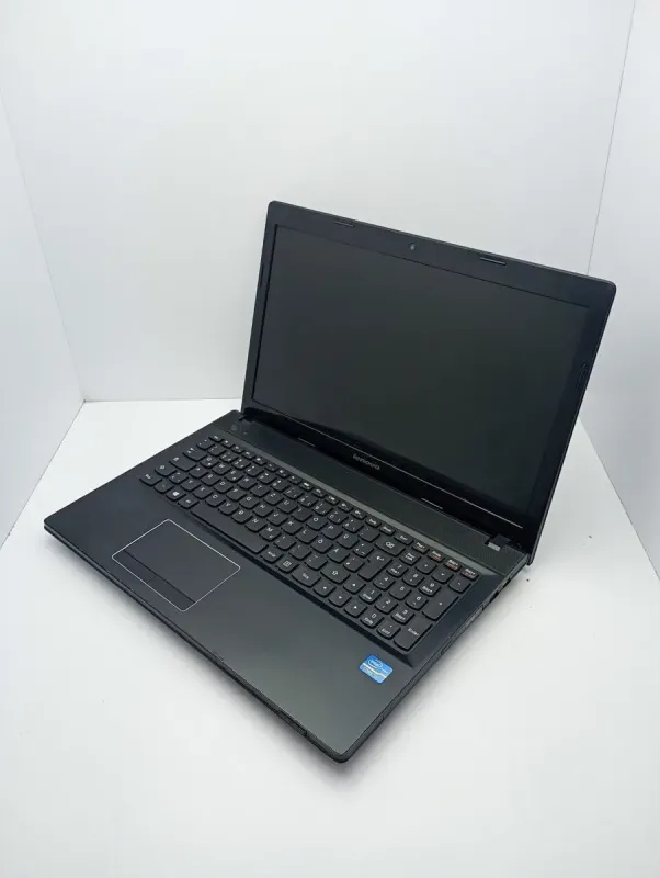 Ноутбук Lenovo G500 / 15.6" (1366x768) TN / Intel Core i3-3110M (2 (4) ядра по 2.4 GHz) / 6 GB DDR3 / 500 GB HDD / Intel HD Graphics 4000 / WebCam б/в - зображення 4