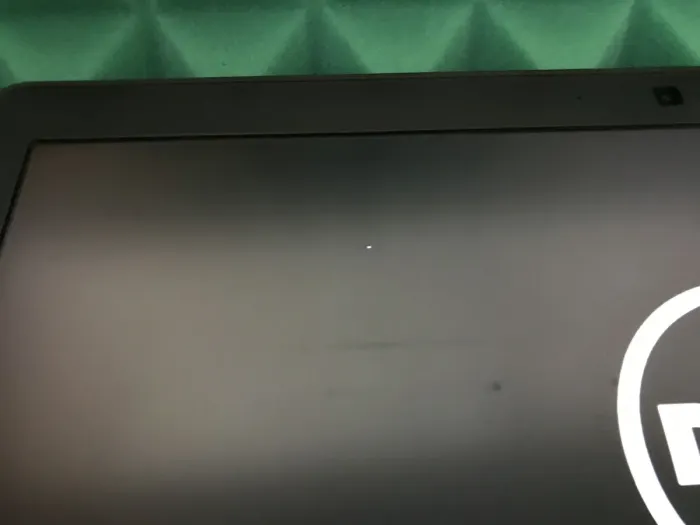 Ноутбук Б-клас Dell Latitude E5570 / 15.6" (1920x1080) IPS / Intel Core i5-6300U (2 (4) ядра по 2.4 - 3.0 GHz) / 8 GB DDR4 / 240 GB SSD / Intel HD Graphics 520 / WebCam / HDMI / Windows 10 б/в - зображення 10