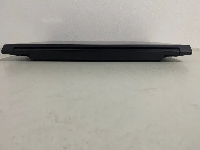 Ноутбук Б-клас Lenovo B51-80 / 15.6" (1366x768) TN / Intel Core i5-6200U (2 (4) ядра по 2.3 - 2.8 GHz) / 8 GB DDR3 / 256 GB SSD / Intel HD Graphics 520 / WebCam / VGA б/в - зображення 6