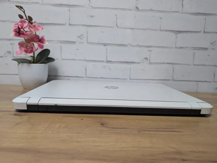 Ноутбук Б-клас HP Pavilion 17 / 17.3" (1920x1080) TN / AMD A10-5745M (4 ядра по 2.1 - 2.9 GHz) / 8 GB DDR3 / 360 GB SSD / AMD Radeon R7 M360, 2 GB GDDR3, 64-bit / WebCam / DVD-ROM б/в - зображення 9