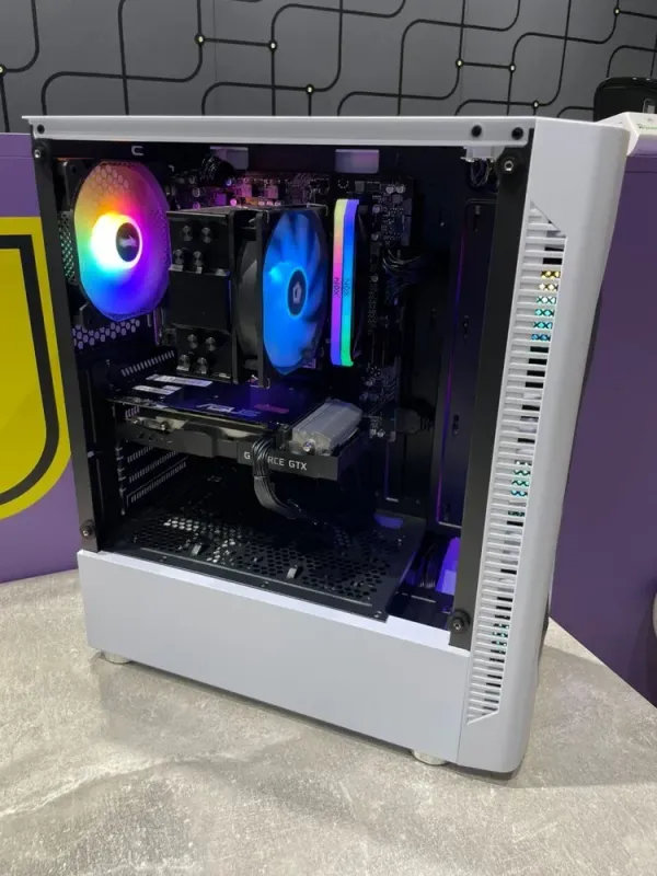 Ігровий ПК 1stPlayer D4-WH-4F1-W White Tower / Intel Core i5-12400F (6 (12) ядер по 2.5 - 4.4 GHz) / 16 GB DDR5 / 512 GB SSD M.2 / nVidia GeForce GTX 1660 Ti, 6 GB GDDR6, 192-bit б/в - зображення 3