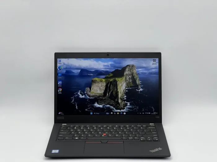 Ультрабук Lenovo ThinkPad X390 / 13.3" (1366x768) TN / Intel Core i5-8365U (4 (8) ядра по 1.6 - 4.1 GHz) / 16 GB DDR4 / 240 GB SSD / Intel UHD Graphics / WebCam б/в - зображення 2