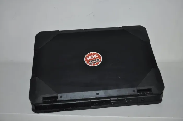 Захищений ноутбук Б-клас Dell Latitude 5414 Rugged / 14" (1366x768) TN / Intel Core i5-6300U (2 (4) ядра по 2.4 - 3.0 GHz) / 16 GB DDR4 / 500 GB SSD / Intel HD Graphics 520 / WebCam / Wi-Fi / Bluetooth / Windows 11 Pro б/в - зображення 9