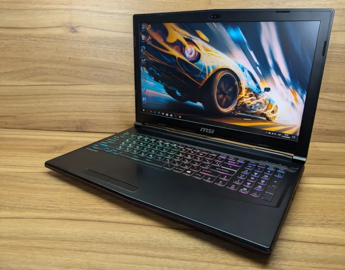 Ігровий ноутбук MSI MS16P7 GL63 9SDK / 15.6" (1920x1080) IPS / Intel Core i7-9750H (6 (12) ядер по 2.6 - 4.5 GHz) / 16 GB DDR4 / 512 GB SSD / nVidia GeForce GTX 1660 Ti, 6 GB GDDR6, 192-bit / WebCam / Windows 10 б/в - зображення 5