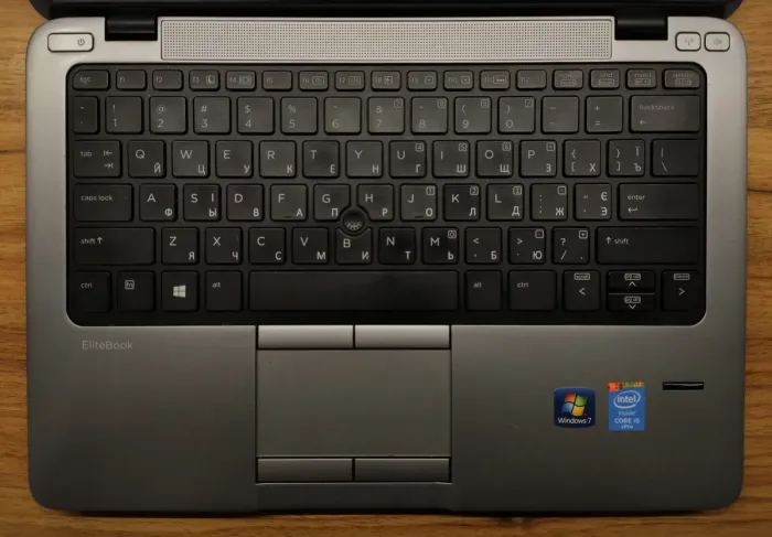 Нетбук Б-клас HP EliteBook 820 G1 / 12.5" (1366x768) TN / Intel Core i5-4300U (2 (4) ядра по 1.9 - 2.9 GHz) / 8 GB DDR3 / 256 GB SSD / Intel HD Graphics 4400 / WebCam / Fingerprint / Windows 10 б/в - зображення 4