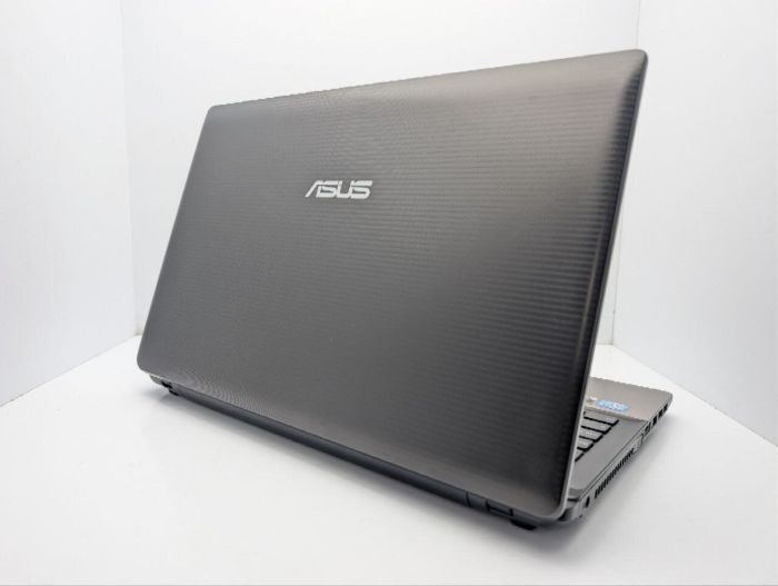 Ноутбук Asus K55 / 15.6" (1366x768) TN / Intel Core i3-3110M (2 (4) ядра по 2.4 GHz) / 8 GB DDR3 / 750 GB HDD / nVidia GeForce 610M, 2 GB GDDR3, 64-bit / WebCam / DVD-ROM б/в - зображення 8