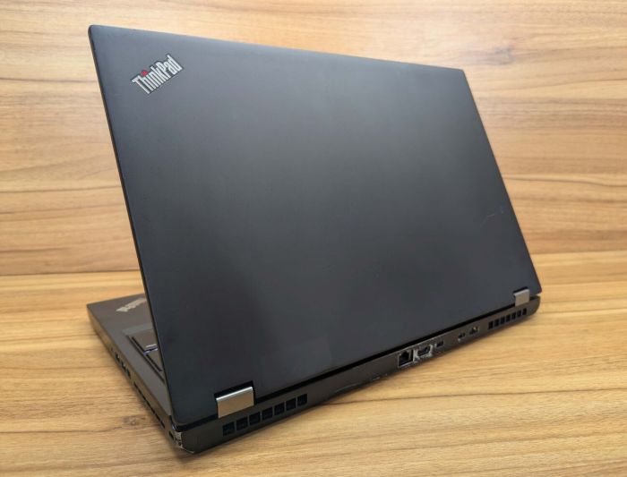 Мобільна робоча станція Б-клас Lenovo ThinkPad P52 / 15.6" (1920x1080) IPS / Intel Xeon E-2176M (6 (12) ядер по 2.7 - 4.4 GHz) / 32 GB DDR4 / 512 GB SSD / nVidia Quadro P2000, 4 GB GDDR5, 128-bit / TouchID / WebCam / Windows 10 б/в - зображення 8