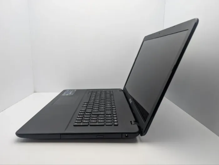 Ноутбук Asus F751M / 17.3" (1600x900) TN / Intel Celeron N2940 (4 ядра по 1.83 - 2.25 GHz) / 8 GB DDR3 / 120 GB SSD / Intel HD Graphics / WebCam / DVD-ROM б/в - зображення 5