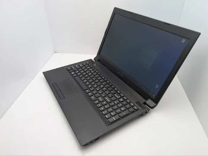 Ноутбук Lenovo B570e / 15.6" (1366x768) TN / Intel Core i3-2330M (2 (4) ядра по 2.2 GHz) / 8 GB DDR3 / 128 GB SSD / Intel HD Graphics 3000 / WebCam / DVD-ROM б/в - зображення 7