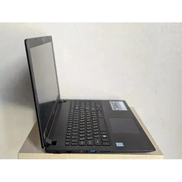 Ноутбук Б-клас Acer Aspire 3 A315-51 / 15.6" (1920x1080) TN / Intel Core i3-6006U (2 (4) ядра по 2.0 GHz) / 8 GB DDR4 / 128 GB SSD / Intel UHD Graphics 520 / WebCam б/в - зображення 5