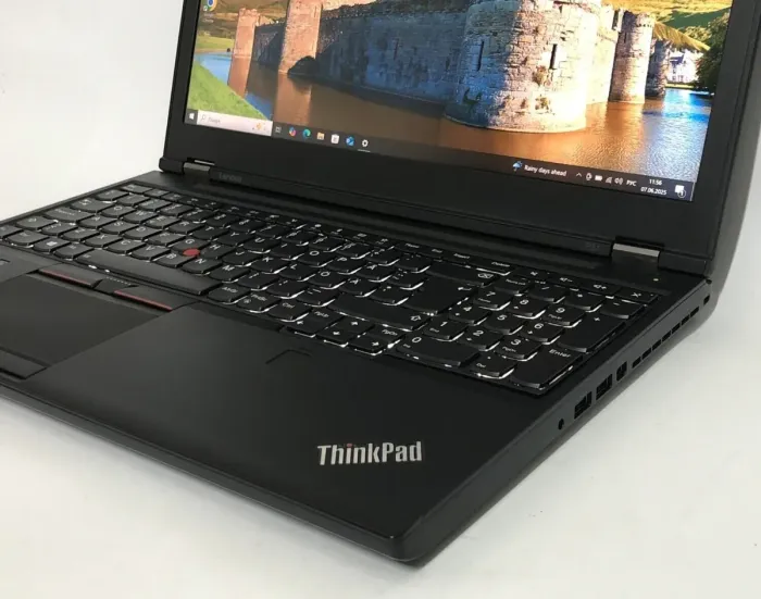 Мобільна робоча станція Lenovo ThinkPad P50 / 15,6" (3840x2160) IPS / Intel Core i7-6820HQ (4 (8) ядра по 2,7 - 3,6 ГГц) / 16 ГБ DDR4 / 512 ГБ SSD / nVidia Quadro M2000M, 4 ГБ GDDR5, 128-біт / WebCam б/в - зображення 9