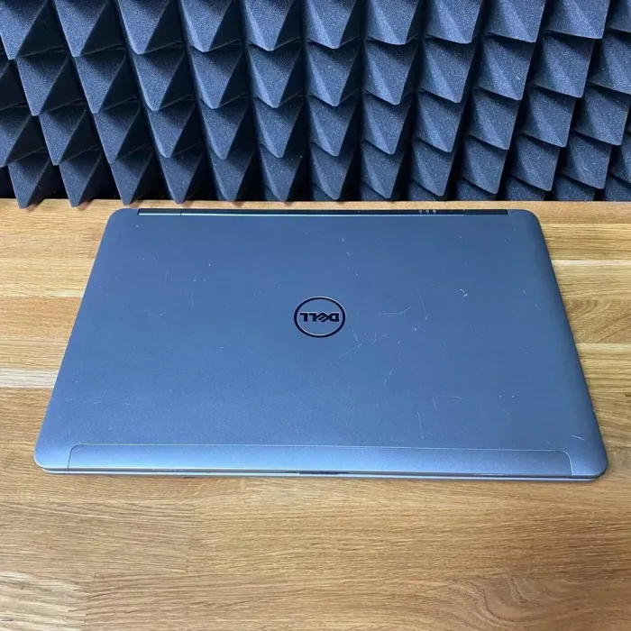 Ноутбук Dell Latitude E6540 / 15.6" (1920x1080) TN / Intel Core i5-4300M (2 (4) ядра по 2.6 - 3.3 GHz) / 8 GB DDR3 / 128 GB SSD / Intel HD Graphics 4600 / WebCam б/в - зображення 7