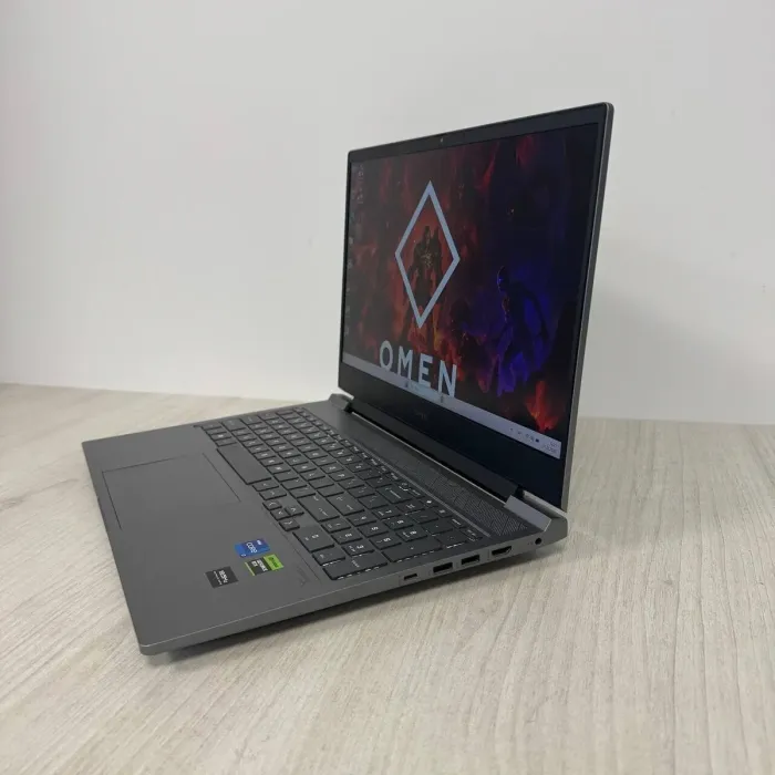Ігровий ноутбук HP Omen 16-ae0001nr / 16.1" (1920x1080) IPS / Intel Core i7-14700HX (20 (28) ядер по 1,5 - 5,5 ГГц) / 16 ГБ DDR5 / 512 ГБ SSD / nVidia GeForce RTX 4070, 8 ГБ GDDR6, 128-bit / WebCam б/в - зображення 6