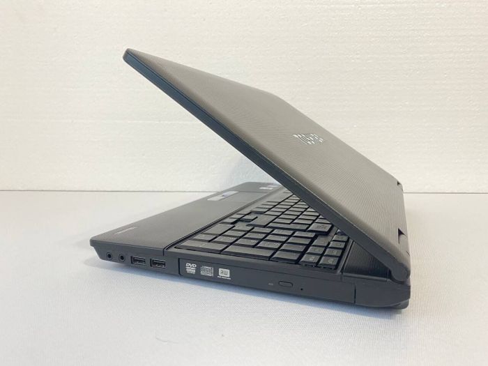 Ноутбук Б-клас Toshiba Tecra A11-19C / 15.6" (1600x900) TN / Intel Core i5-560M (2 (4) ядра по 2.66 - 3.2 GHz) / 8 GB DDR3 / 128 GB SSD / Intel HD Graphics / WebCam / DVD-RW / miniDP б/в - зображення 6