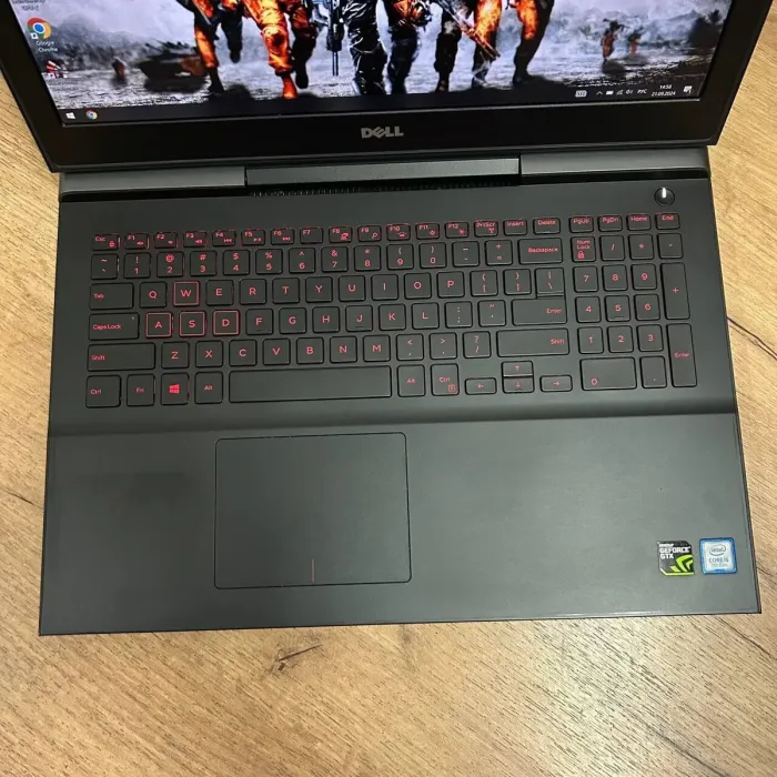 Ігровий ноутбук Б-клас Dell Inspiron 15 Gaming 7567 / 15.6" (1920x1080) IPS / Intel Core i5-7300HQ (4 ядра по 2.5 - 3.5 GHz) / 8 GB DDR4 / 128 GB SSD M.2 + 1000 GB HDD / nVidia GeForce GTX 1050, 4 GB GDDR5, 128-bit / WebCam б/в - зображення 7