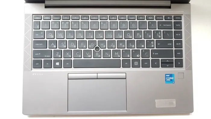 Ультрабук Б-клас HP ZBook Firefly 14 G8 / 14" (1920x1080) IPS / Intel Core i7-1185G7 (4 (8) ядра по 1.2 - 4.8 GHz) / 16 GB DDR4 / 512 GB SSD / Intel Iris Xe Graphics / WebCam б/в - зображення 4