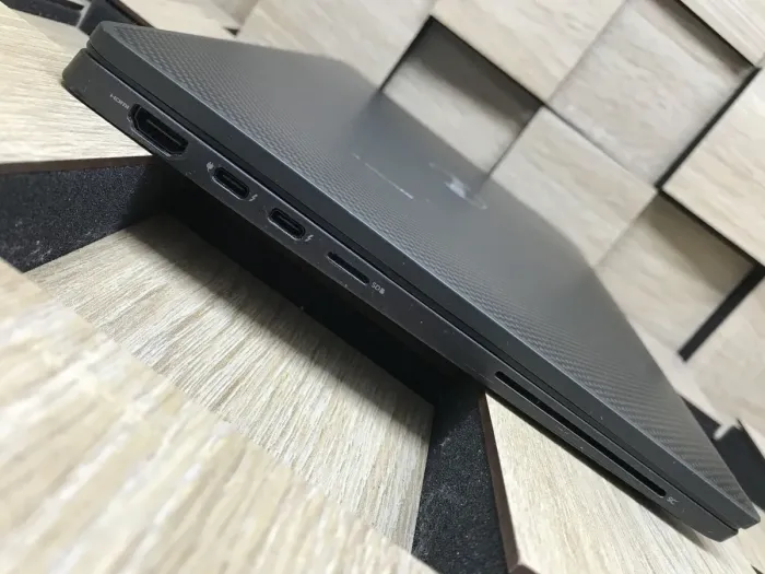 Ультрабук Б-клас Dell Latitude 7410 / 14" (1920x1080) IPS Touch / Intel Core i7-10610U (4 (8) ядра по 1.8 - 4.9 GHz) / 16 GB DDR4 / 256 GB SSD M.2 / Intel UHD Graphics / WebCam / Windows 10 б/в - зображення 5