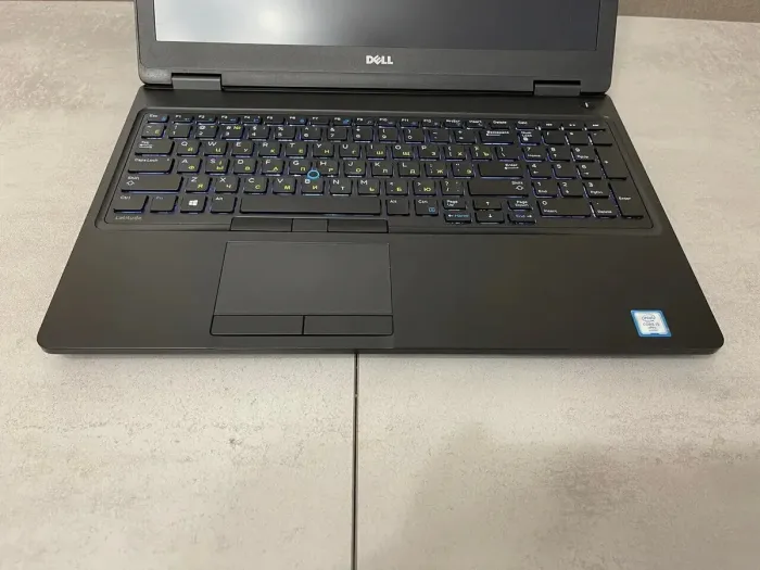 Ігровий ноутбук Dell Latitude 5580 / 15.6" IPS / Intel Core i5-6440HQ (4 ядра по 2.6-3.5 GHz) / 16GB DDR4 / 256GB SSD M.2 / GeForce 940MX, 2GB GDDR5, 64-bit / HDMI б/в - зображення 6