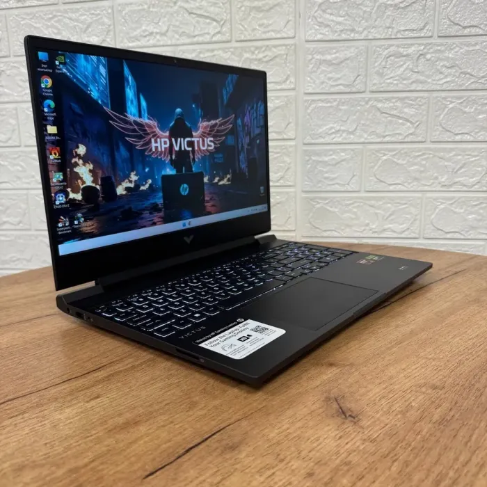 Ігровий ноутбук HP Victus 15-fb2082wm / 15.6" (1920x1080) IPS / AMD Ryzen 5 8645HS (6 (12) ядер по 4.3 - 5.0 GHz) / 8 GB DDR5 / 256 GB SSD NVMe / nVidia GeForce RTX 4050, 6 GB GDDR6, 96-bit / WebCam б/в - зображення 4
