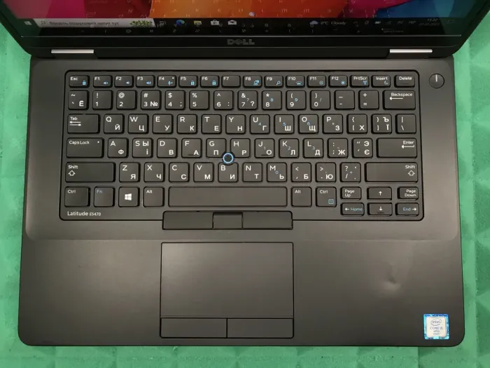 Ноутбук Б-класс Dell Latitude E5470 / 14" IPS Touch / Intel Core i5-6300U (2(4) ядра по 2.4-3 GHz) / 8GB DDR4 / 240GB SSD M.2 / HD Graphics 520 / WebCam / HDMI / Win 10 б/в - зображення 4
