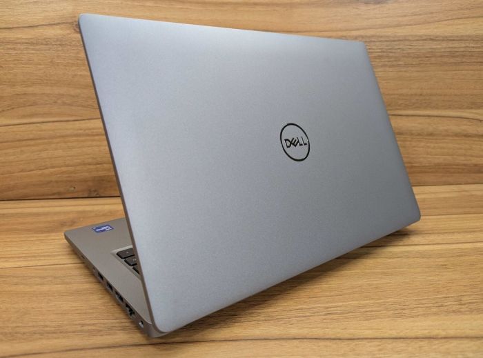 Ультрабук Dell Latitude 5420 / 14" (1920x1080) IPS / Intel Core i7-1185G7 (4 (8) ядра по 3.0 - 4.8 GHz) / 16 GB DDR4 / 512 GB SSD / Intel Iris Xe Graphics / TouchID / WebCam / Windows 10 б/в - зображення 7