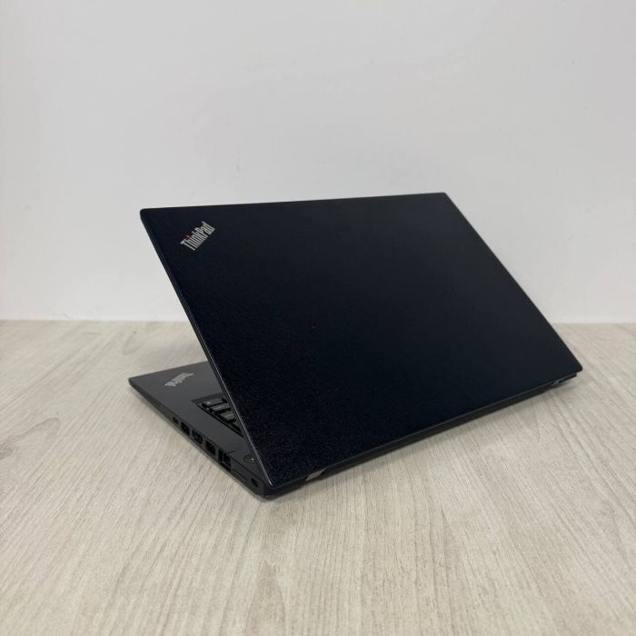 Ультрабук Б-клас Lenovo ThinkPad T470s / 14" (1920x1080) IPS / Intel Core i5-6300U (2 (4) ядра по 2.4 - 3.0 GHz) / 8 GB DDR4 / 256 GB SSD / Intel HD Graphics 520 / WebCam б/в - зображення 5