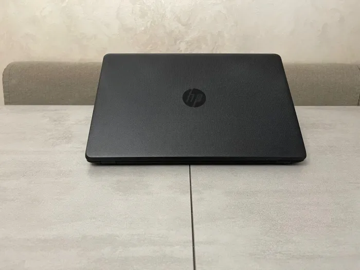 Ноутбук HP Pavilion 15-bs0xx / 15.6" (1366x768) TN / Intel Core i5-7200U (2 (4) ядра по 2.5 - 3.1 GHz) / 8 GB DDR4 / 128 GB SSD + 1000 GB HDD / Intel HD Graphics 620 / WebCam / HDMI б/в - зображення 6