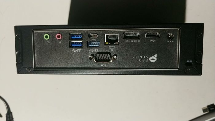 Неттоп MSI PRO DP21 12M-407U USFF / Intel Core i3-12100 (4 (8) ядра по 3.3 - 4.3 GHz) / 16 GB DDR4 / 256 GB SSD / Intel UHD Graphics 730 / COM-port б/в - зображення 3