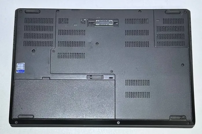 Мобільна робоча станція Lenovo ThinkPad P50 / 15,6" (1920x1080) IPS / Intel Xeon E3-1505M v5 (4 (8) ядра по 2,8 - 3,7 ГГц) / 16 ГБ DDR4 / 128 ГБ SSD + 256 ГБ SSD / nVidia Quadro M2000M, 4 ГБ GDDR5, 128-біт / WebCam б/в - изображение 7