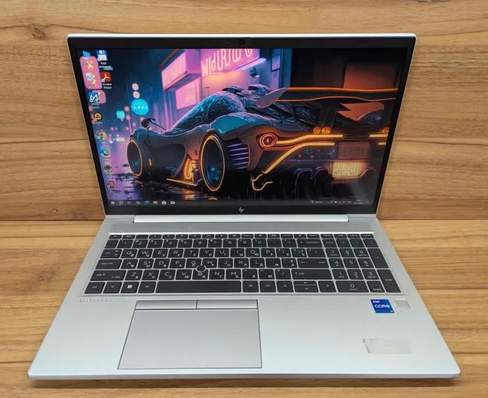 Ультрабук Б-клас HP EliteBook 850 G8 / 15.6" (1920x1080) IPS / Intel Core i7-1185G7 (4 (8) ядра по 3.0 - 4.8 GHz) / 16 GB DDR4 / 512 GB SSD / Intel Iris Xe Graphics / WebCam / TouchID / Windows 10 б/в - зображення 2