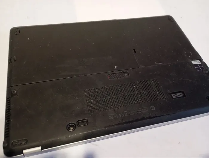 Ультрабук Б-клас HP EliteBook Folio 9480m / 14" (1600x900) TN / Intel Core i5-4310U (2 (4) ядра по 2.0 - 3.0 GHz) / 16 GB DDR3 / 256 GB SSD / Intel HD Graphics 4400 / WebCam б/в - зображення 8