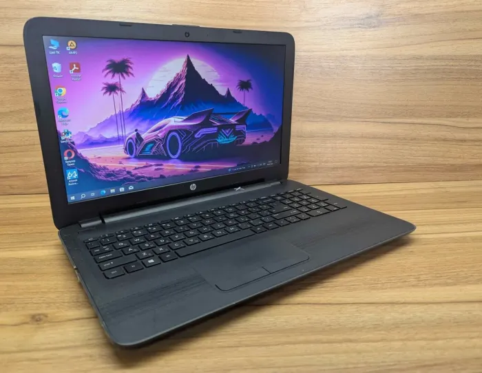 Ноутбук Б-клас HP 255 G5 / 15.6" (1366x768) TN / AMD A6-7310 (4 ядра по 2.0 - 2.4 GHz) / 8 GB DDR3 / 240 GB SSD / AMD Radeon R4 Graphics / WebCam / Windows 10 б/в - зображення 5