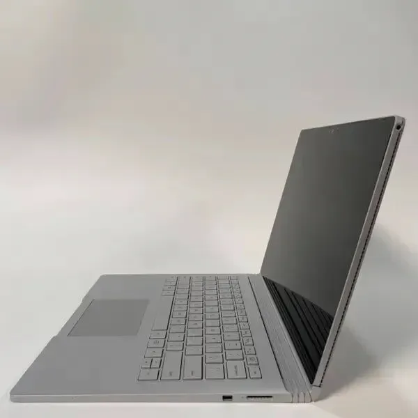 Ноутбук-трансформер Microsoft Surface Book / 13.5 (3000x2000) IPS Touch / Intel Core i5-6300U (2 (4) ядра по 2.4 - 3.0 GHz) / 8 GB DDR3 / 512 GB SSD / Intel HD Graphics 520 / WebCam б/в - зображення 5