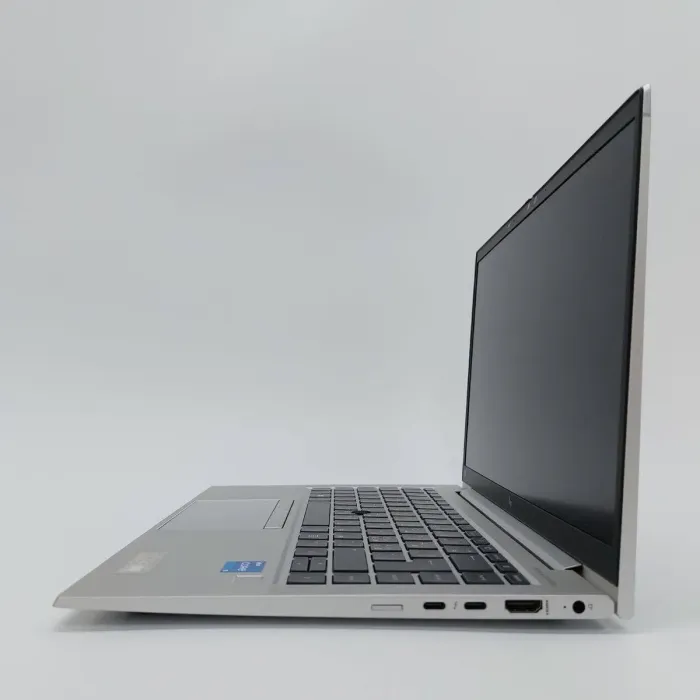 Ультрабук HP ProBook 840 G8 / 14" (1920x1080) IPS / Intel Core i5-1135G7 (4 (8) ядра по 2.4 - 4.2 GHz) / 16 GB DDR4 / 256 GB SSD / Intel Iris Xe Graphics / WebCam б/в - зображення 4
