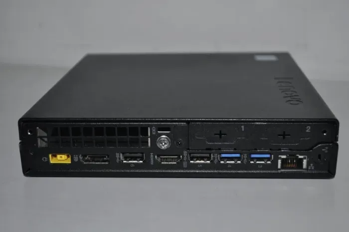 Неттоп Lenovo ThinkCentre M720q Tiny USFF / Intel Core i5-8400T (6 ядер по 1.7 - 3.3 GHz) / 8 GB DDR4 / 240 GB SSD / Intel UHD Graphics 630 / Wi-Fi / Windows 11 Pro + Блок живлення б/в - зображення 5