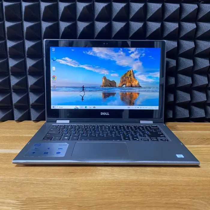 Ультрабук Б-клас Dell Inspiron 13 5000 (P69G) / 13.3" (1920x1080) IPS Touch / Intel Core i5-8250U (4 (8) ядра по 1.6 - 3.4 GHz) / 16 GB DDR4 / 256 GB SSD / Intel UHD Graphics 620 / WebCam / HDMI б/в - зображення 2