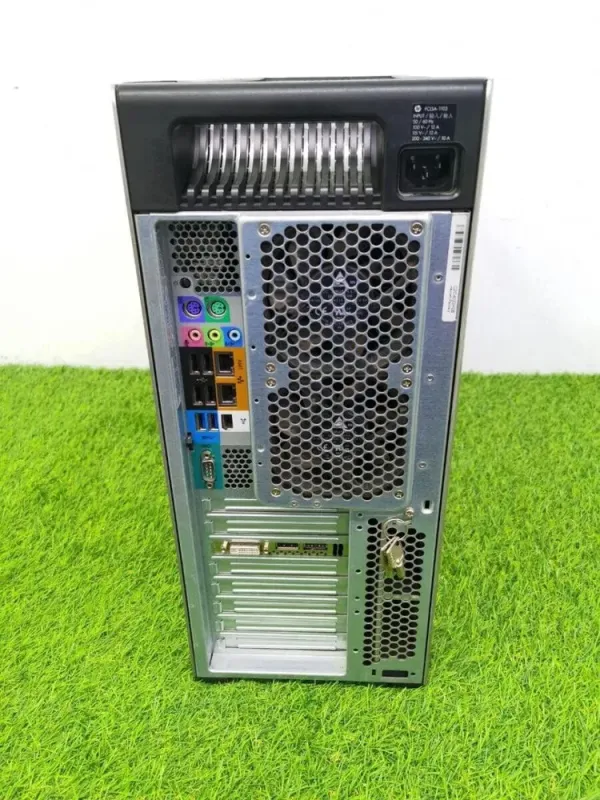 Робоча станція HP Z820 Workstation Tower / 2x Intel Xeon E5 2640 V1 (6(12) ядер по 2.5-3 GHz) / 32GB DDR3 / NO HDD / Quadro 2000, 1 GB GDDR5, 128-bit / DVD-ROM б/в - зображення 3