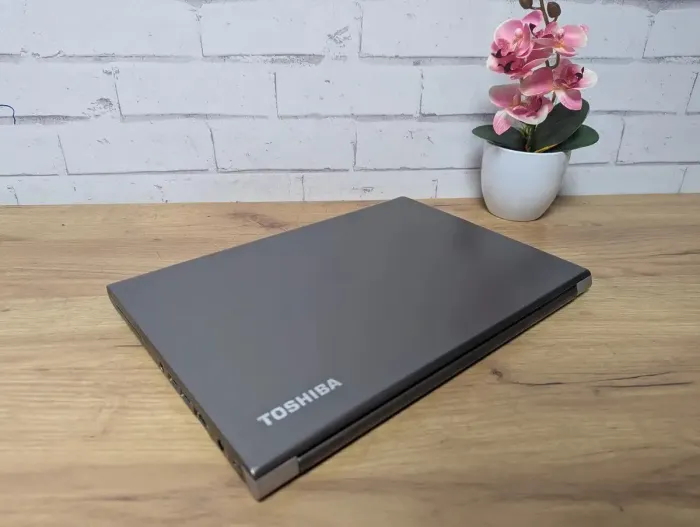 Ноутбук Toshiba Tecra Z40-A-187 / 14" (1366x768) TN / Intel Core i5-4310U (2 (4) ядра по 2.0 - 3.0 GHz) / 8 GB DDR3 / 128 GB SSD / Intel HD Graphics 4400 / WebCam б/в - зображення 8