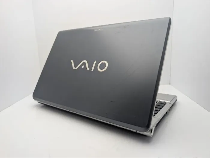 Ноутбук Sony VPCF1 / 16.4" (1920x1080) TN / Intel Core i5-560M (2 (4) ядра по 2.6 - 3.2 GHz) / 8 GB DDR3 / 500 GB HDD / nVidia GeForce GT 425M, 1 GB GDDR3, 128-bit / WebCam / DVD-ROM б/в - зображення 8