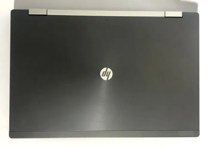 Мобільна робоча станція HP EliteBook 8560w / 15.6" (1920x1080) TN / Intel Core i7-2820QM (4 (8) ядра по 2.3 - 3.4 GHz) / 8 GB DDR3 / 256 GB SSD / nVidia Quadro 1000M, 2 GB DDR3, 128-bit / WebCam / DVD-ROM б/в - зображення 7