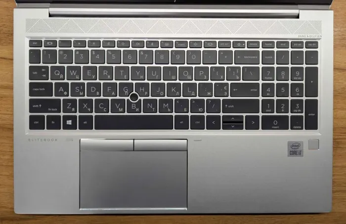 Ультрабук HP EliteBook 850 G7 / 15.6" (1920x1080) IPS / Intel Core i7-10610U (4 (8) ядра по 1.8 - 4.9 GHz) / 16 GB DDR4 / 480 GB SSD / Intel UHD Graphics / TouchID / WebCam / Windows 10 б/в - зображення 3