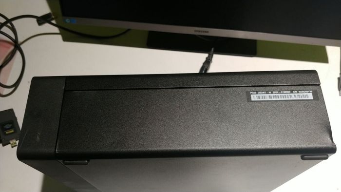 Комп'ютер класу B Lenovo ThinkStation P340 SFF / Intel Xeon W-1250 (6 (12) ядер по 3,3 - 4,7 ГГц) / 16 ГБ DDR4 / 256 ГБ SSD / Intel UHD Graphics P630 / COM-порт / DisplayPort б/в - зображення 6