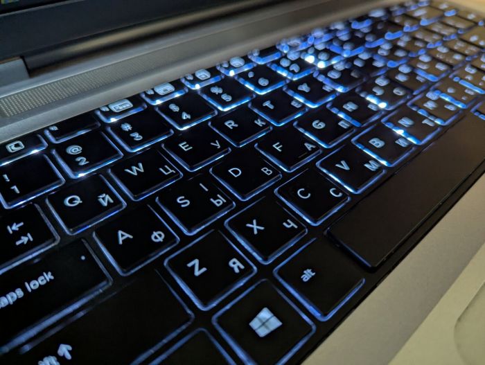 Ноутбук Б-клас HP ProBook 640 G2 / 14" (1920x1080) IPS / Intel Core i7-6600U (2 (4) ядра по 2.6 - 3.4 GHz) / 8 GB DDR4 / 500 GB HDD / Intel HD Graphics 520 / WebCam / Fingerprint / Windows 10 б/в - зображення 7