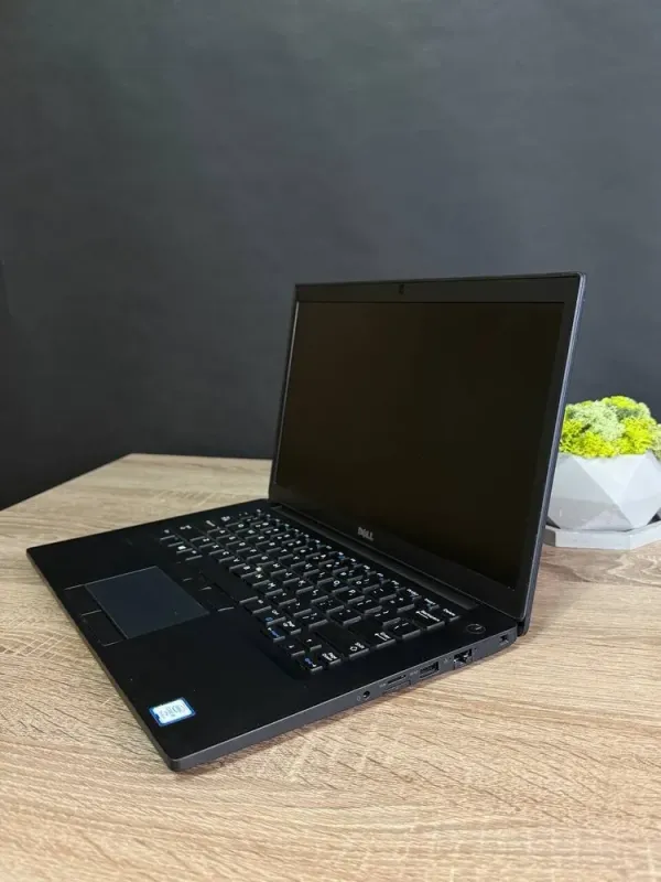 Ультрабук Б-клас Dell Latitude 7480 / 14" (1920x1080) TN / Intel Core i5-7300U (2 (4) ядра по 2.6 - 3.5 GHz) / 8 GB DDR4 / 256 GB SSD M.2 / Intel HD Graphics 620 / WebCam / Win 10 б/в - зображення 5