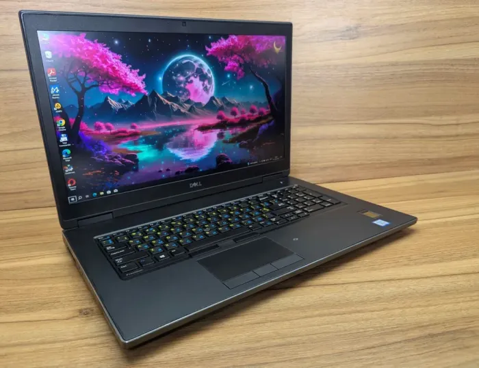 Мобільна робоча станція Dell Precision 7730 / 17.3" (1920x1080) IPS / Intel Core i7-8850H (6 (12) ядер по 2.6 - 4.3 GHz) / 32 GB DDR4 / 512 GB SSD / nVidia Quadro P4200, 8 GB GDDR5, 256-bit / TouchID / WebCam / Windows 10 б/в - зображення 4