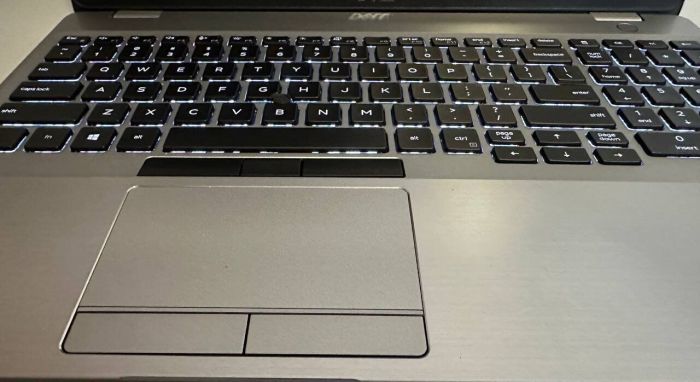 Ноутбук Dell Latitude 5510 / 15.6" (1920x1080) IPS / Intel Core i7-10610U (4 (8) ядра по 1.8 - 4.9 GHz) / 16 GB DDR4 / 512 GB SSD / Intel UHD Graphics / WebCam б/в - зображення 9