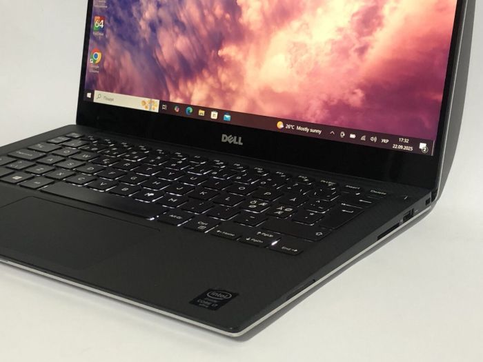 Ультрабук Б-клас Dell XPS 13 9343 / 13.3" (1920x1080) IPS Touch / Intel Core i7-5600U (2 (4) ядра по 2.6 - 3.2 GHz) / 8 GB DDR3 / 256 GB SSD / Intel HD Graphics 5500 / WebCam / Win 10 Pro б/в - зображення 9