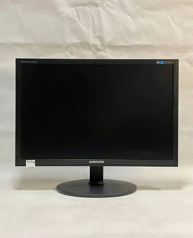 Монітор Б-клаc Samsung SyncMaster E2220NW / 22" (1680x1080) TN / VGA / VESA 75x75 + Кабель живлення б/в - зображення 6