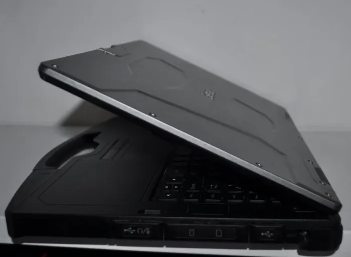 Напівзахищений ноутбук Б-клас Getac S410 G2 / 14" (1366x768) TN Touch / Intel Core i3-7100U (2 (4) ядра по 2.4 GHz) / 8 GB DDR4 / 128 GB SSD / Intel HD Graphics 620 / Windows 11 Pro / Два АКБ б/в - зображення 5